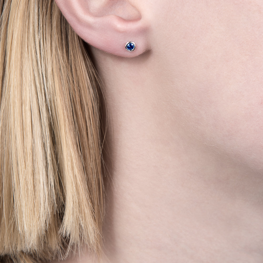 SAPPHIRE RUBOVER STUDS EARRINGS